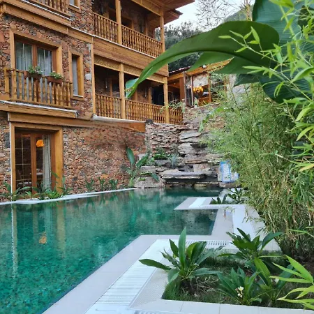 Bed & Breakfast Amber Akyaka *