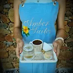 Amber Akyaka * Ula